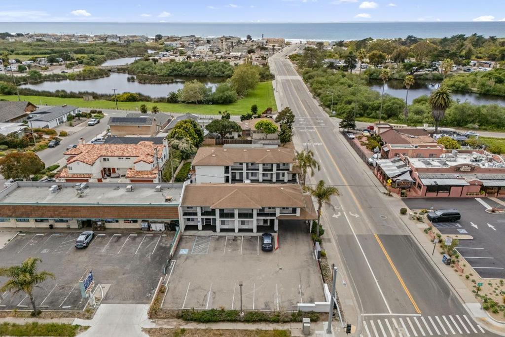 Dune Surfer Inn Ошеноу Екстер'єр фото